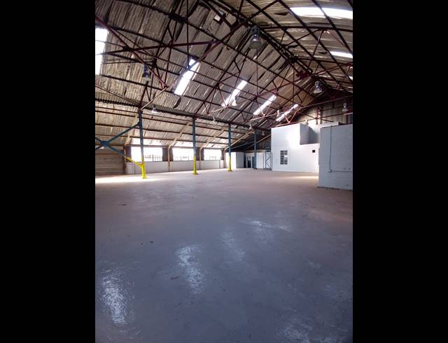 Warehouse property to rent in ANDERBOLT